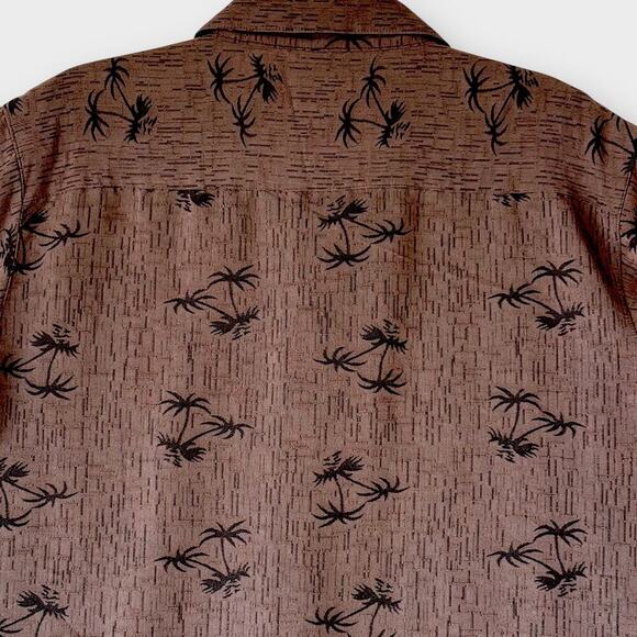 SOLITUDE Short Sleeves Button Up Hawaiian Shirt Relax Fit Size M Brown Palm Tree - Picture 7 of 12